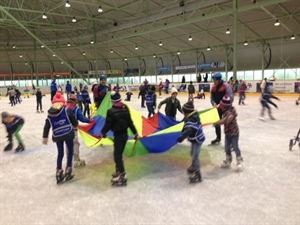 Geslaagde scholenschaatsdag