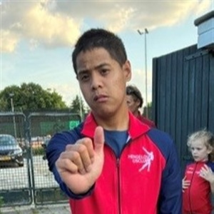 G-toppers krijgen nieuwe schaatsjasjes van Apollo Vredestein